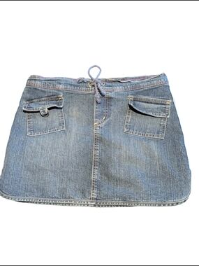 Vintage Denim Mini Skirt with Front Patch Pockets - Blue